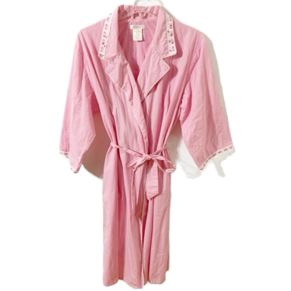 Secret Treasures Sleepwear Pink and White Gingham Bathrobe Lace and Embroidery🩷
